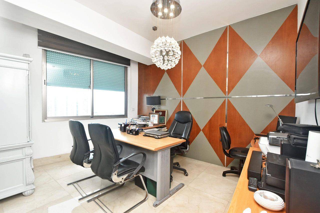 Joya de Apartamento en 13vo Nivel con Vista al Mar, 3 Habitaciones y 3 Parqueos Soterrados de Venta en Los Cacicazgos!