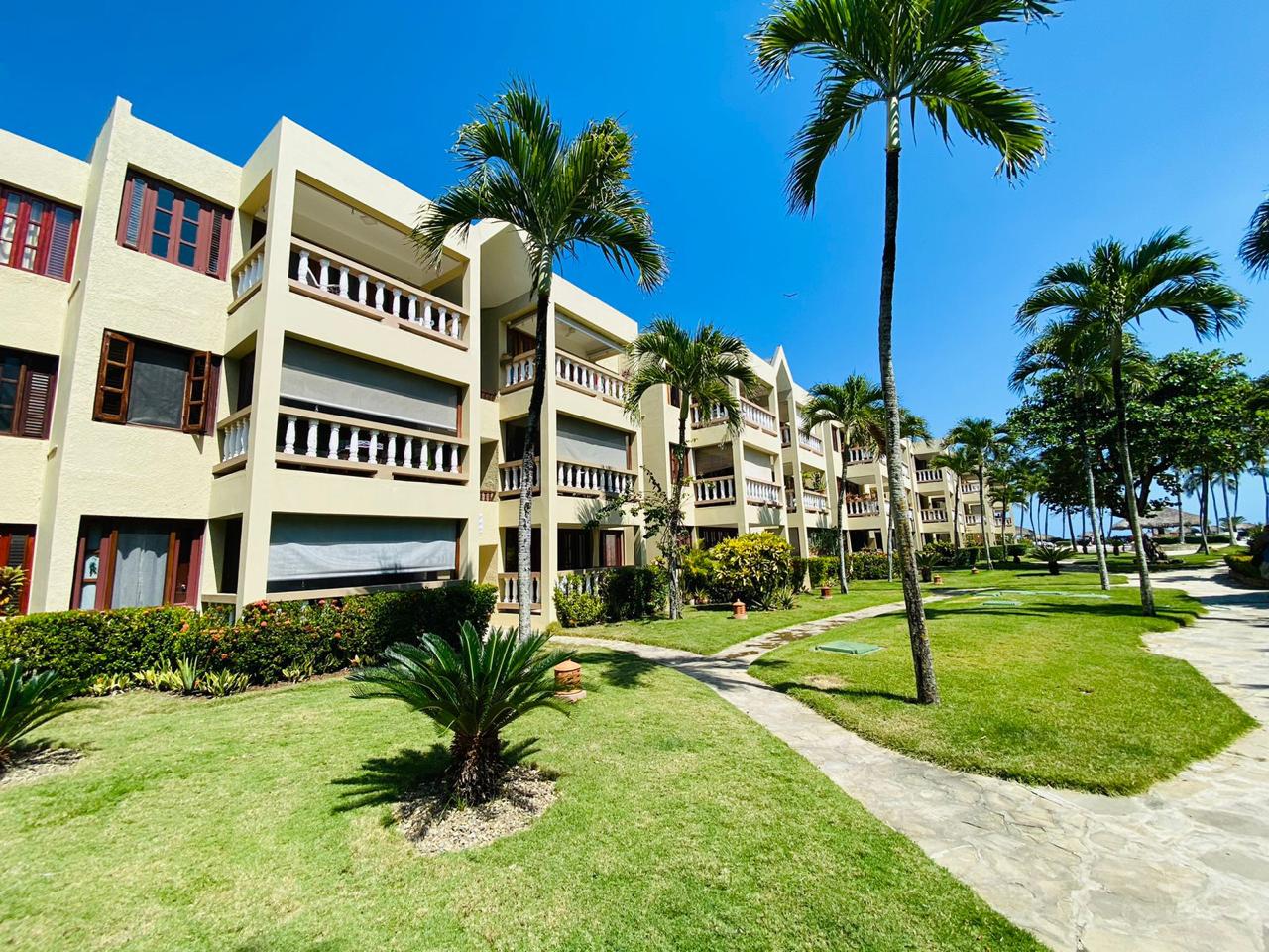 Tropical 2-Bedroom Condo by the Sea for Sale in Cabarete East!
