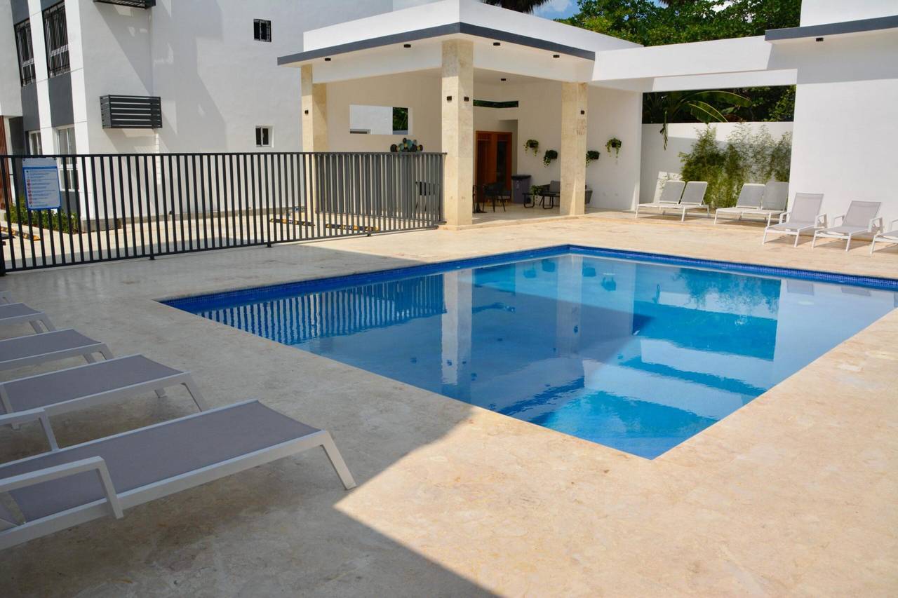 Apartamentos Nuevos y Modernos con 3 Habitaciones, 2 Parqueos y Piscina de Venta en los Llanos de Gurabo!