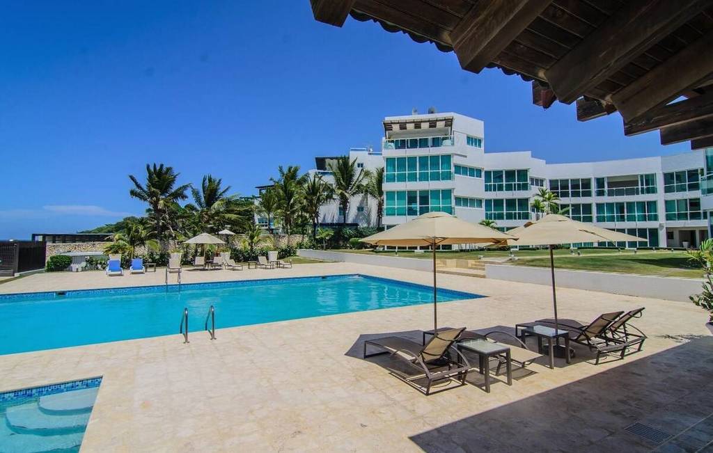 Apartamento Primer Nivel con Vista al Mar de Venta frente a Playa Semi-Privada de Sosúa!