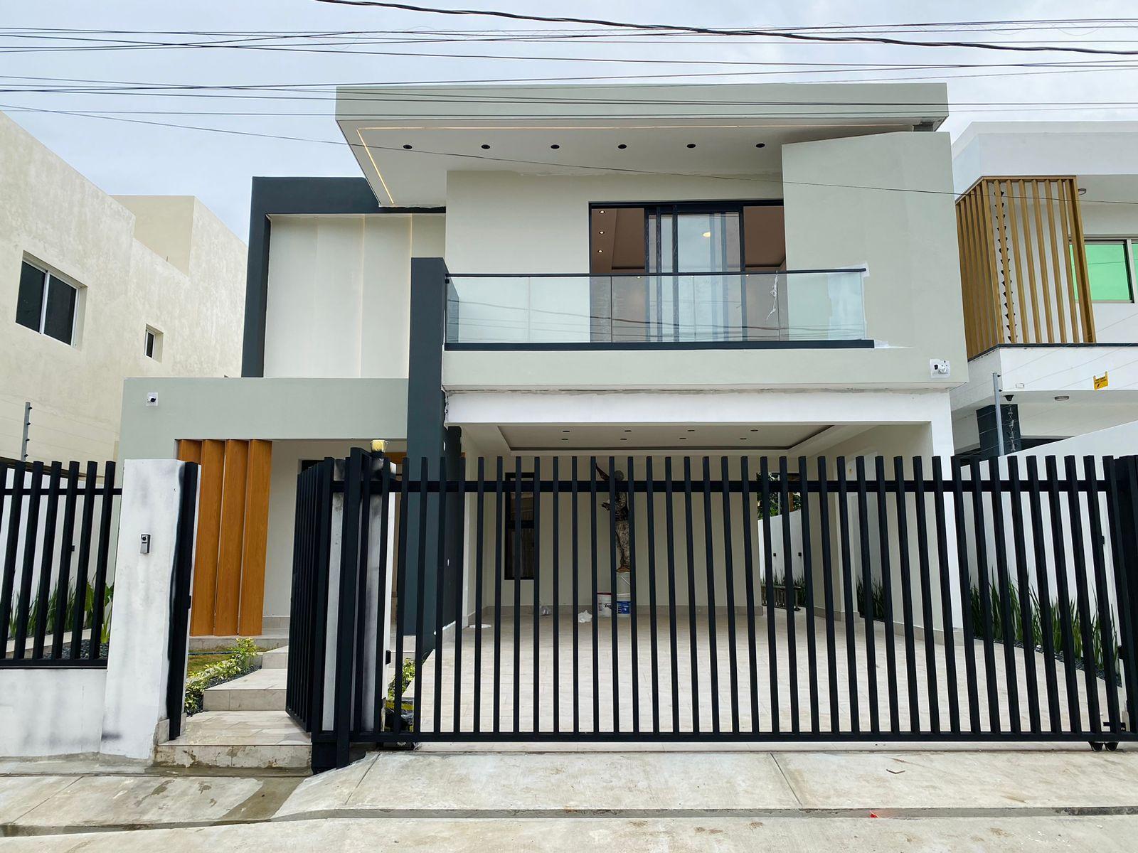 VENDIDA_Nueva y Preciosa Casa de 3 Habitaciones y Patio con Terraza de Venta en Urb. Palmas del Valle!