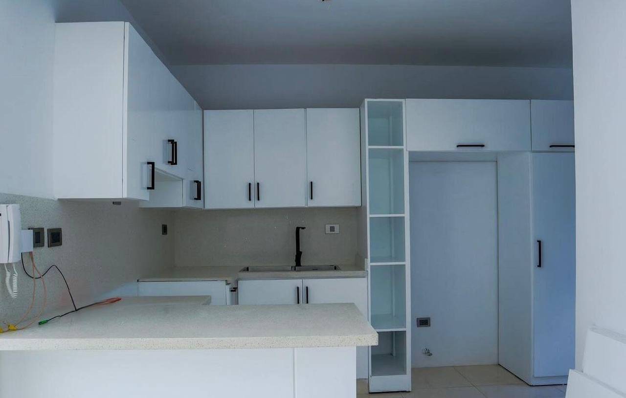 Bello Apartamento en venta en 2do nivel, Avenida Hispanoamericana, Santiago