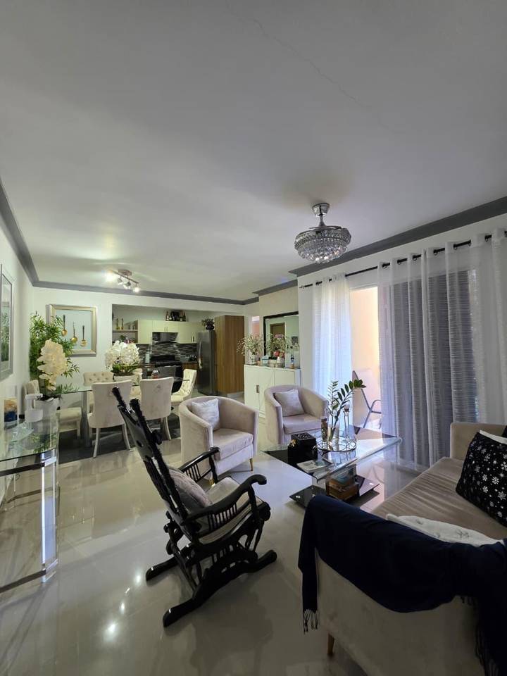 Moderno apartamento en venta, ubicado en la Ave. Hispanoamericana, Santiago de los Caballeros.