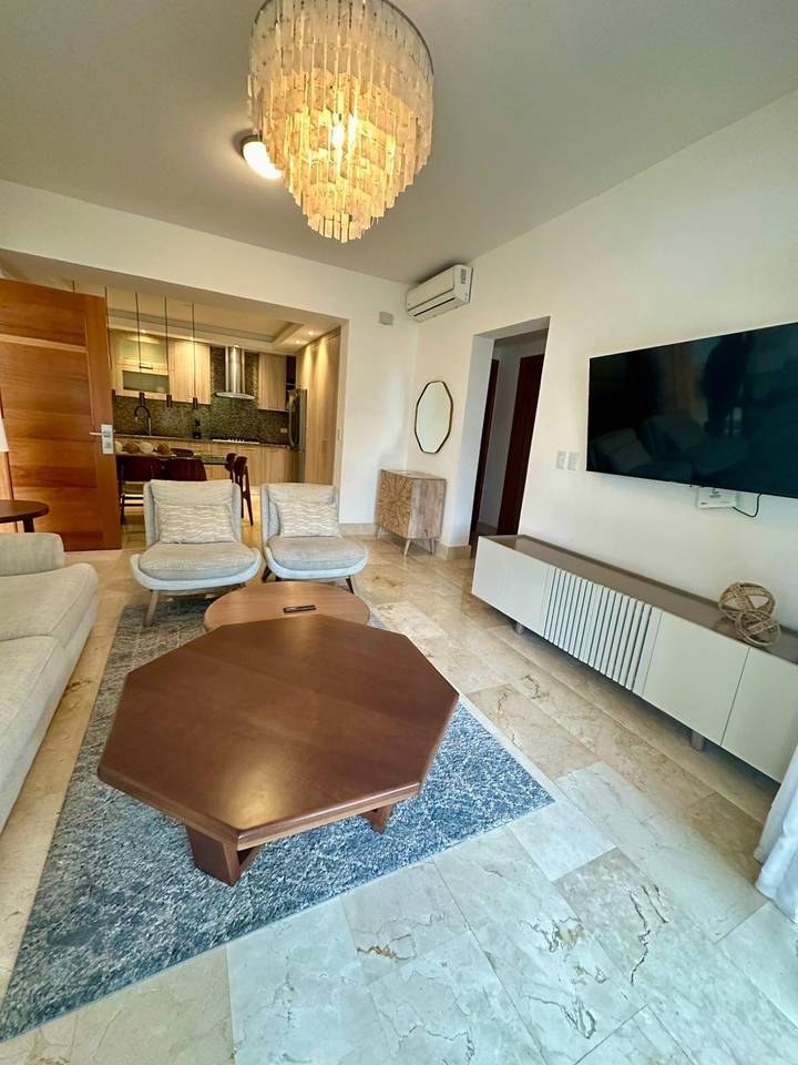 Fantastico apartamento amueblado de 2 habitaciones en Venta, Playa Dorada.
