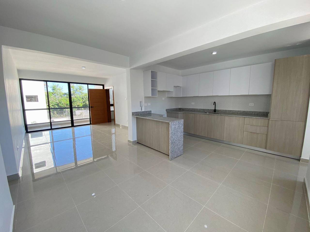 Apartamento a Estrenar en 2do nivel en Venta, Embrujo III, Santiago