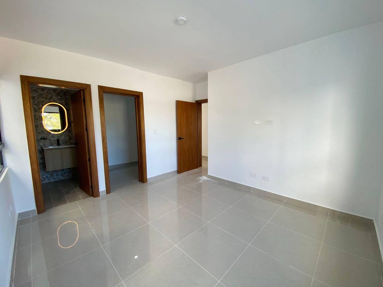 Apartamento a Estrenar en 2do nivel en Venta, Embrujo III, Santiago