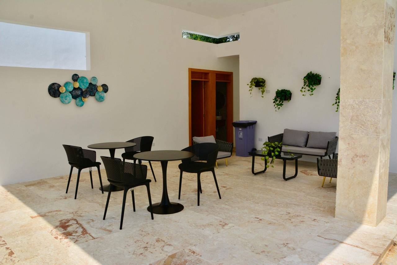 Apartamentos Nuevos y Modernos con 3 Habitaciones, 2 Parqueos y Piscina de Venta en los Llanos de Gurabo!