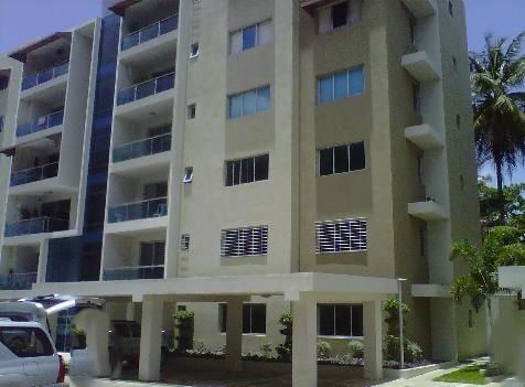 Apartamento en Venta en 1er nivel de 168m² en Ave. J. Pablo Duarte.