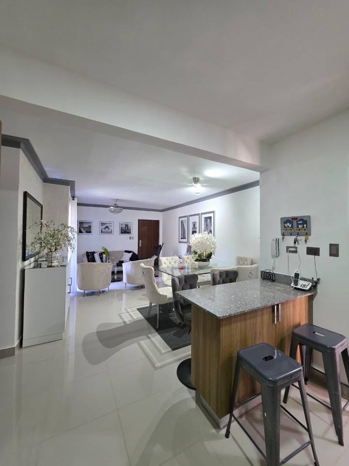 Moderno apartamento en venta, ubicado en la Ave. Hispanoamericana, Santiago de los Caballeros.