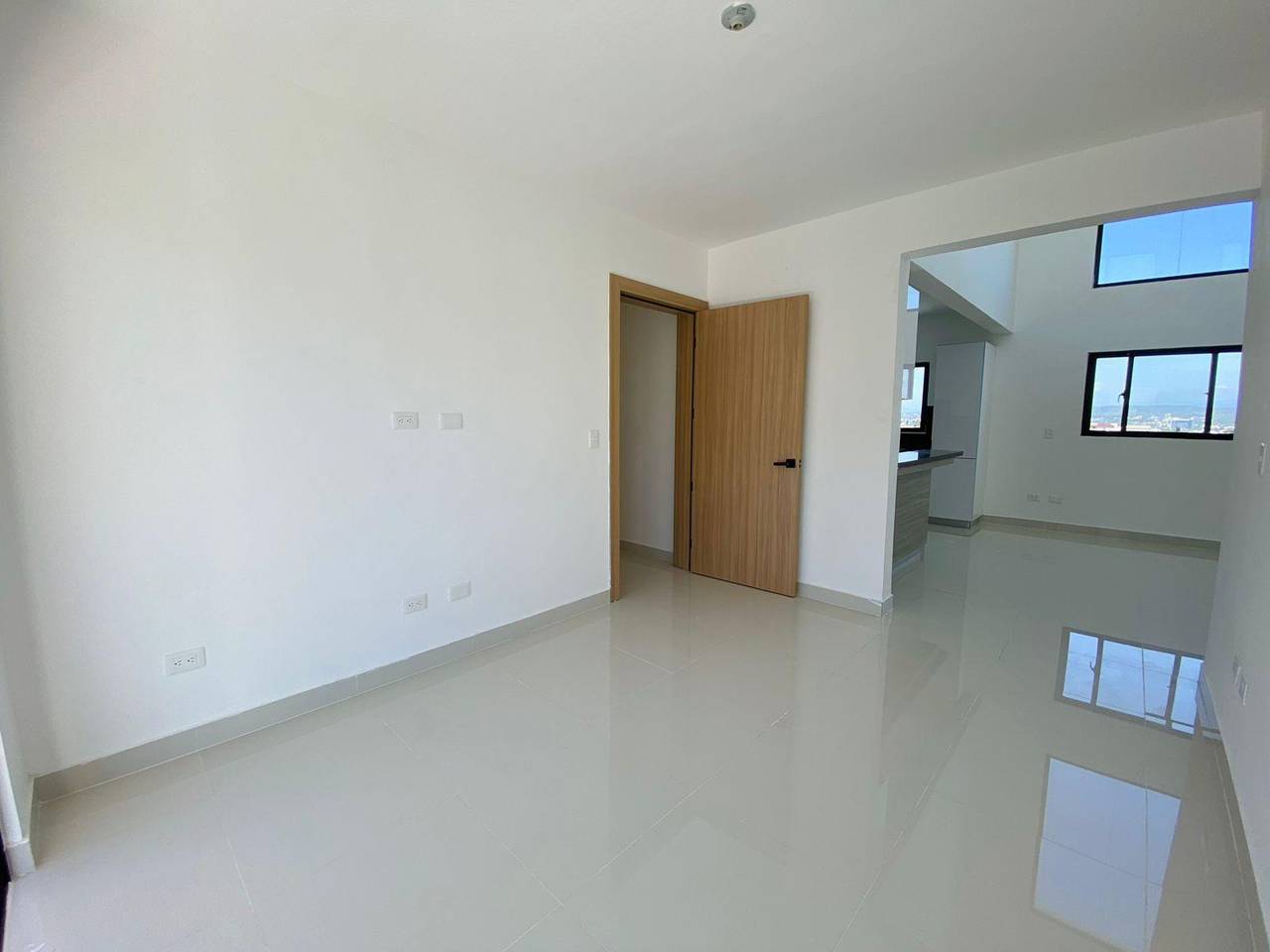 Penthouse Nuevo de 3 Habitaciones con Amplia Terraza Privada, Piscina y Gimnasio Equipado de Venta en Las Damas!