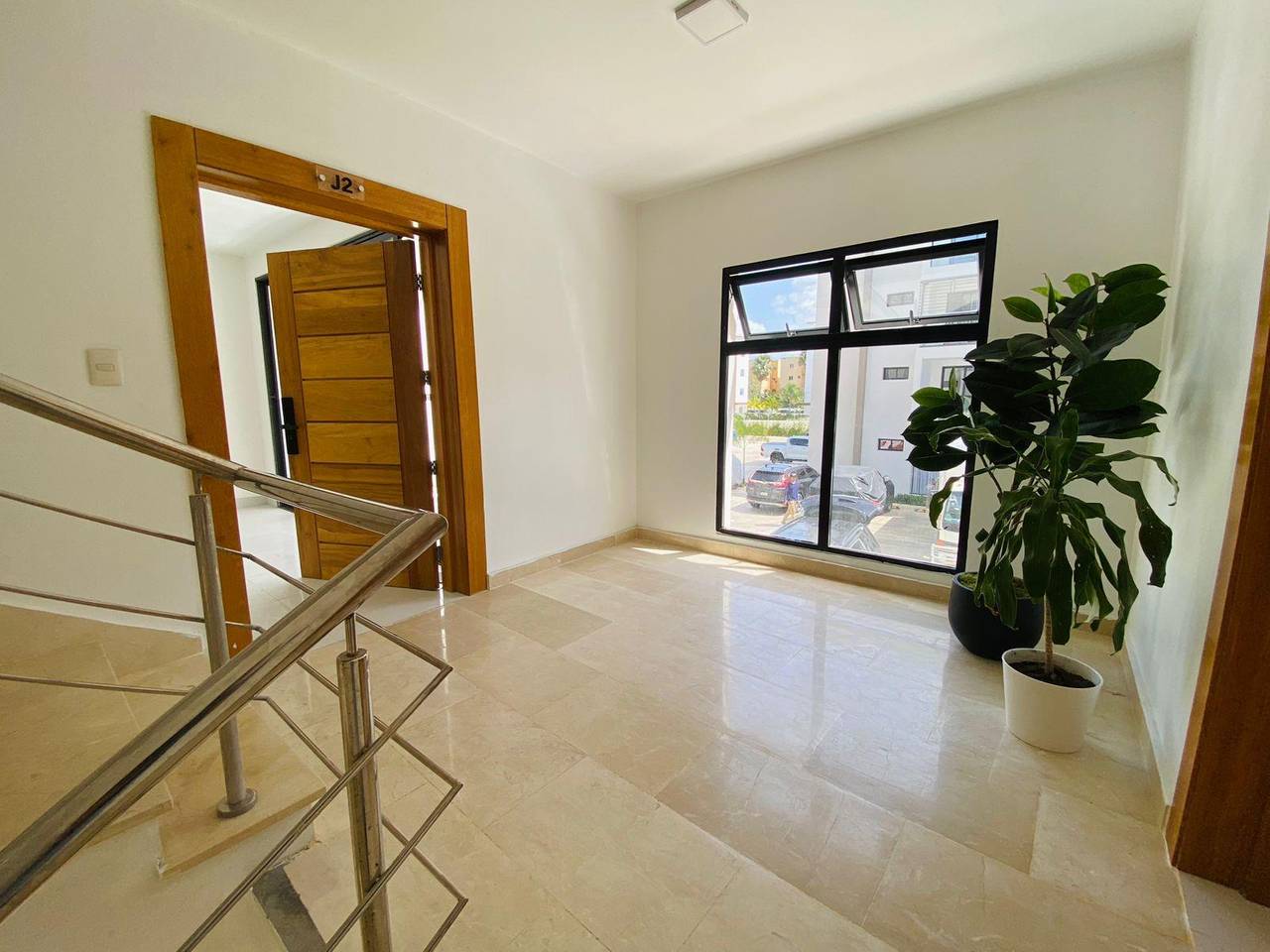 Grandiosos Apartamentos Nuevos con 3 Habitaciones, Piscina y 2 Parqueos de Venta en Los Llanos de Gurabo!