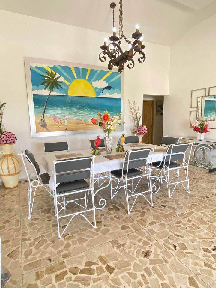 Encantadora Villa de Playa en Venta, en Costambar, Puerto Plata