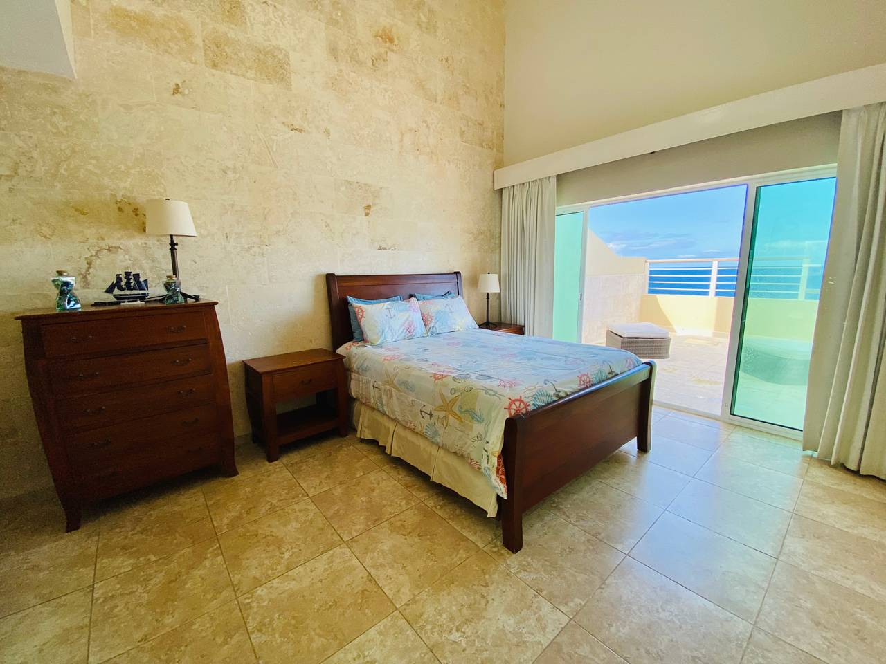 Penthouse de 4 Habitaciones con la Mejor Vista a la Bahía de Sosúa Disponible para Venta!