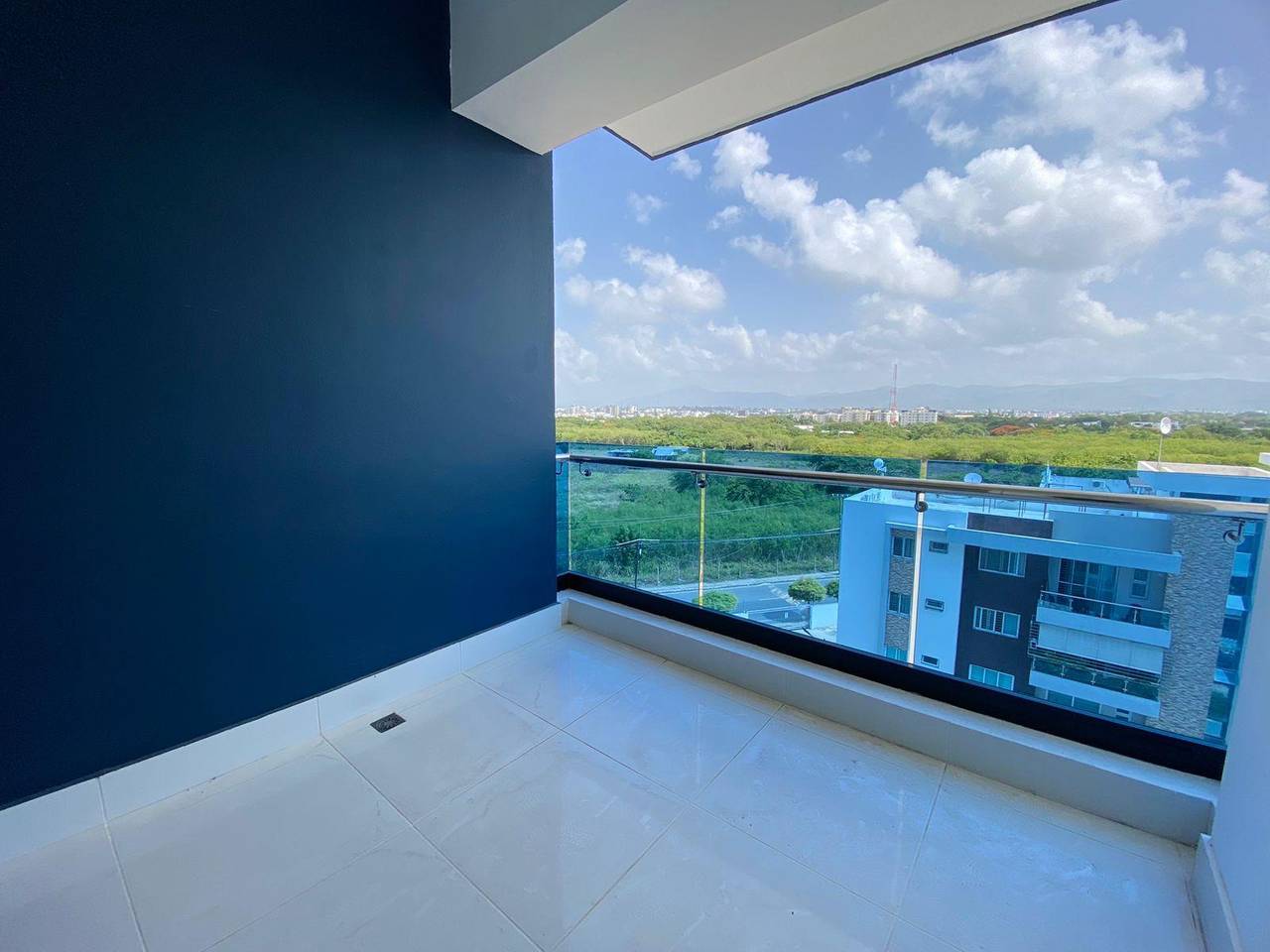 Moderno Apartamento 5to Nivel con 3 Habitaciones y Gimnasio Equipado de Venta en Villa María!
