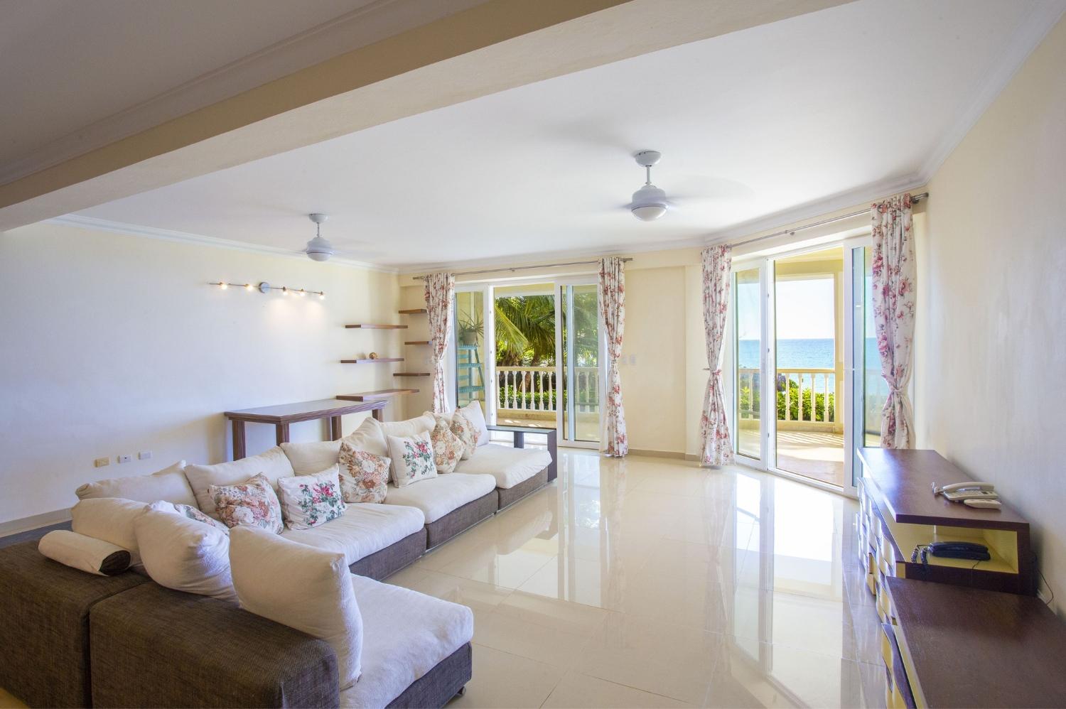Apartamento de 3 Dormitorios con Vista al Mar en Venta. Sosúa, Puerto Plata.a