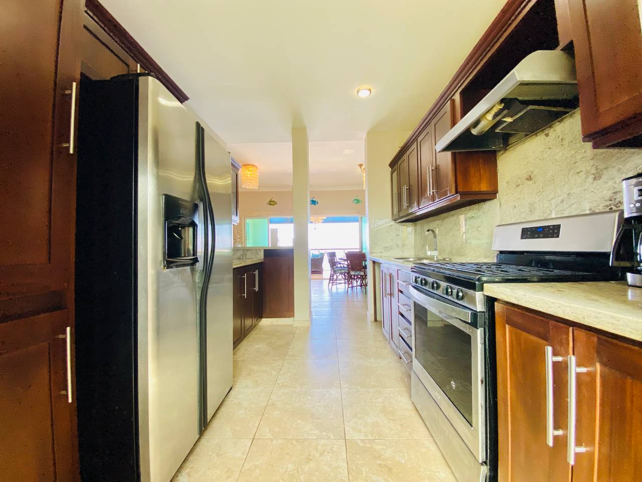 Penthouse de 4 Habitaciones con la Mejor Vista a la Bahía de Sosúa Disponible para Venta!