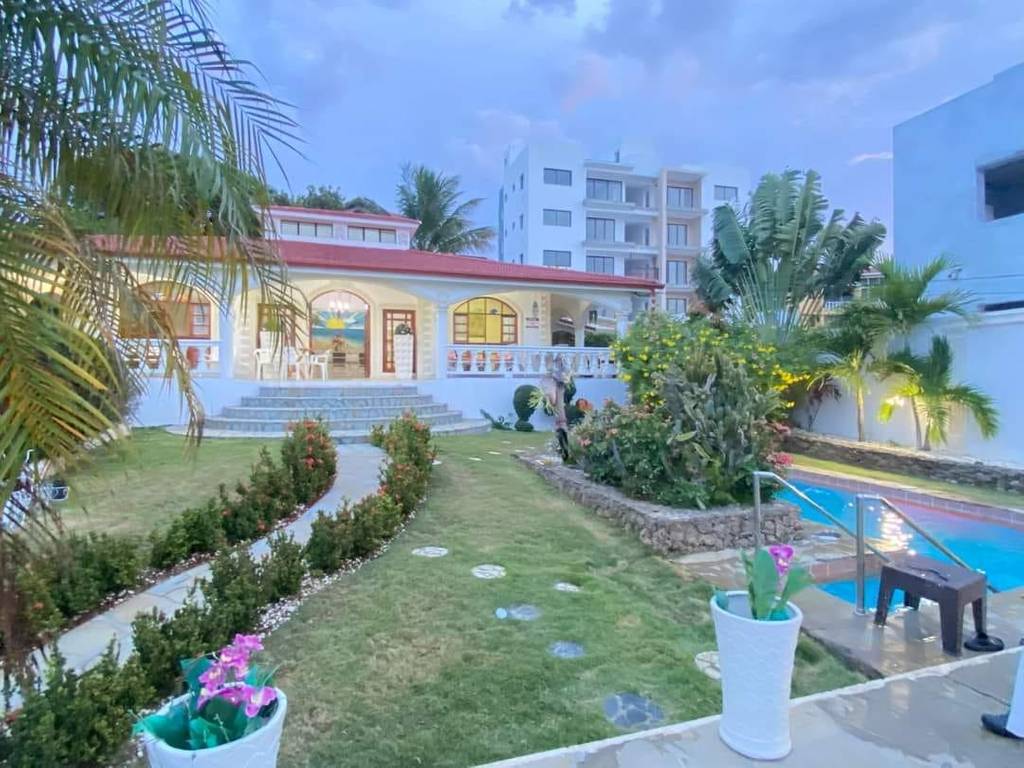 Encantadora Villa de Playa en Venta, en Costambar, Puerto Plata