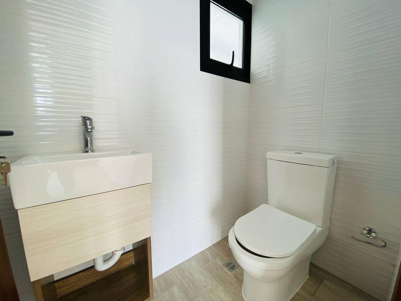 Moderno Apartamento Primer Nivel con Patio Privado de Venta en Proyecto con Piscina y Terraza Amueblada en Don Pedro!