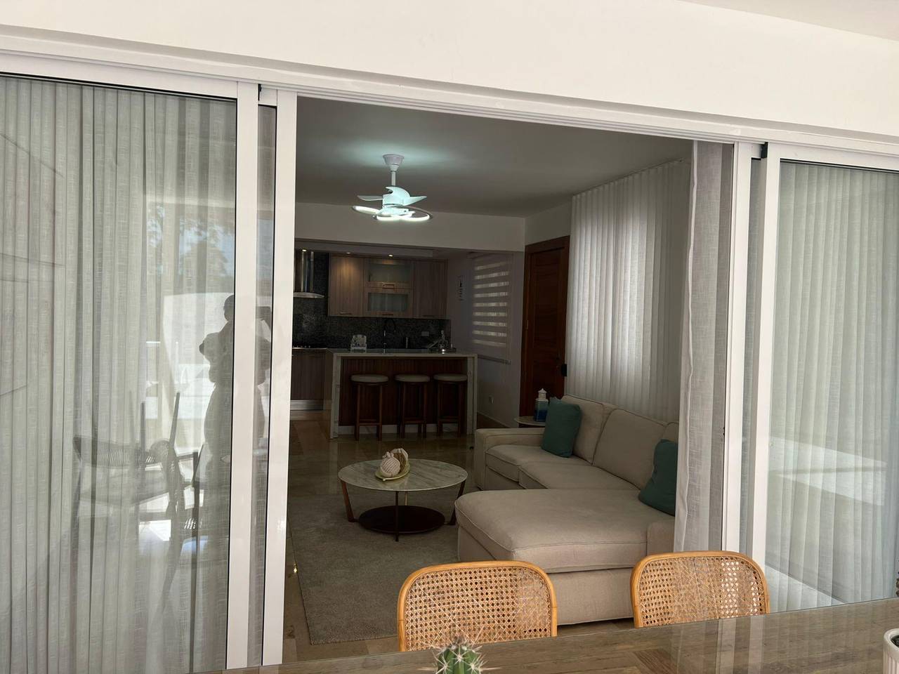 Espectacular apartamento amueblado de 2 habitaciones en Venta, Playa Dorada.