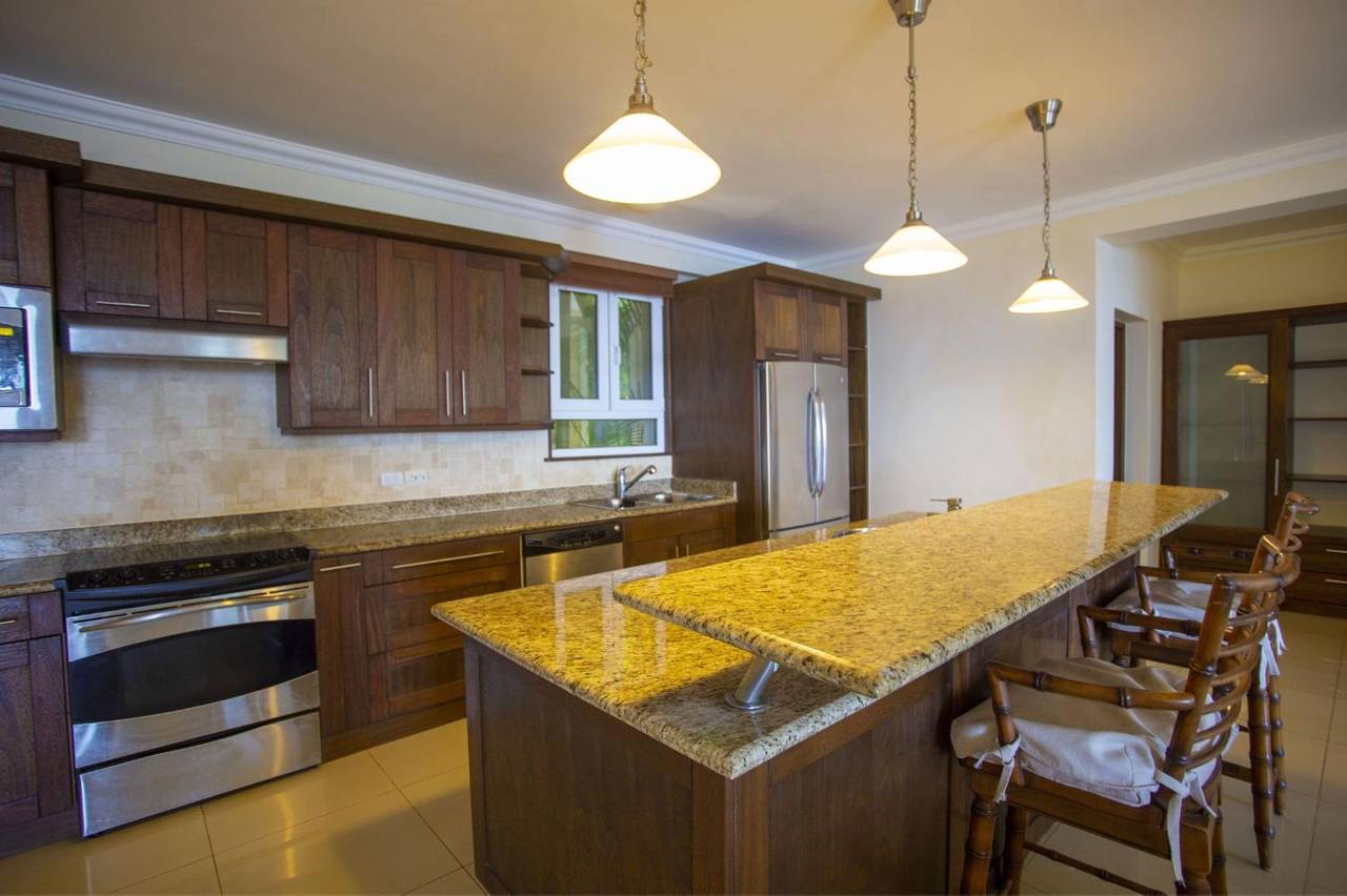 Apartamento de 3 Dormitorios con Vista al Mar en Venta. Sosúa, Puerto Plata.a