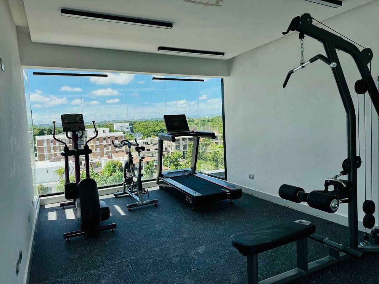 Apartamentos Nuevos de 3 Habitaciones con Rooftop, Gimnasio y Jacuzzi de Venta en la Urb. Thomen, Av. Hispanoamericana!