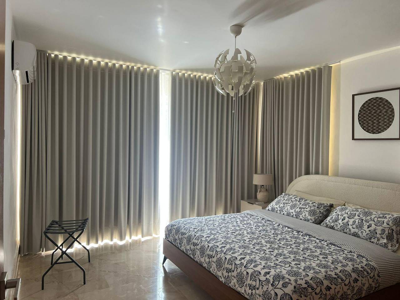 Espectacular apartamento amueblado de 2 habitaciones en Venta, Playa Dorada.