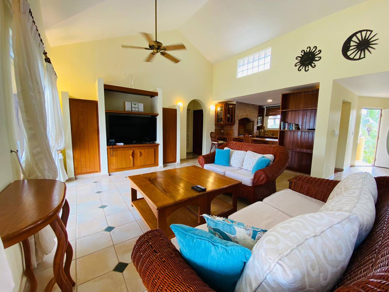 3-Bedrooms Top Floor Ocean View Condo for Sale in Cabarete Beachfront!