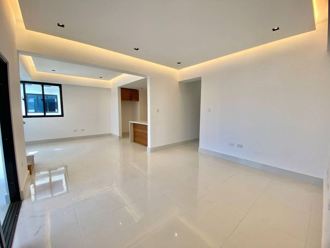Lujoso Penthouse de 4 Habitaciones con Terraza Privada y Gimnasio Equipado de Venta en Villa María!