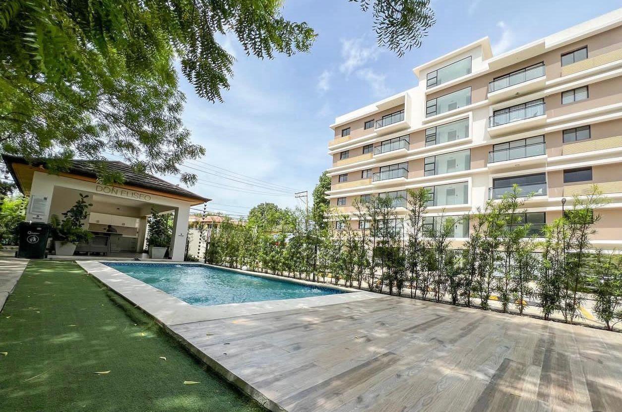 Bello Apartamento en venta en 2do nivel, Avenida Hispanoamericana, Santiago