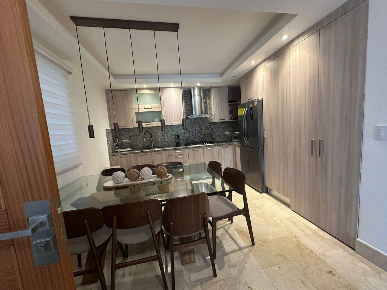 Fantastico apartamento amueblado de 2 habitaciones en Venta, Playa Dorada.