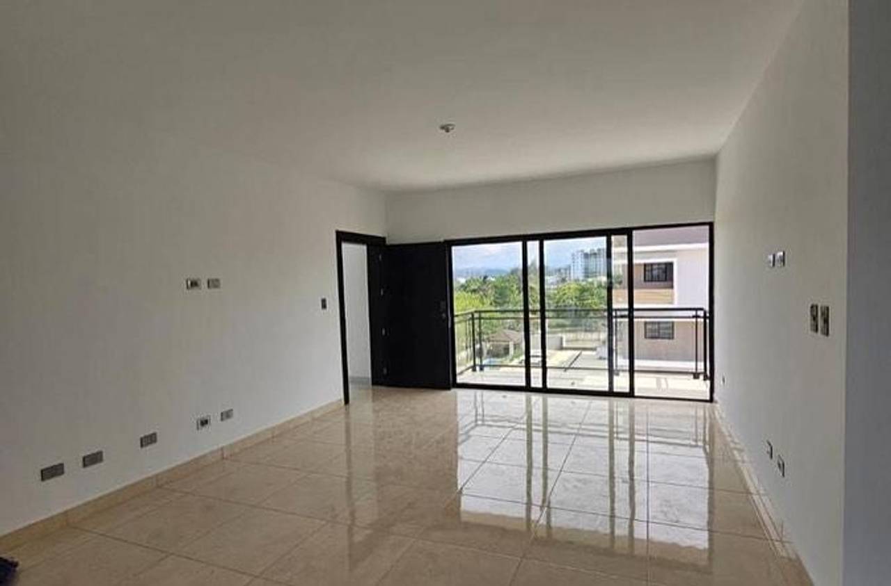 Bello Apartamento en venta en 2do nivel, Avenida Hispanoamericana, Santiago