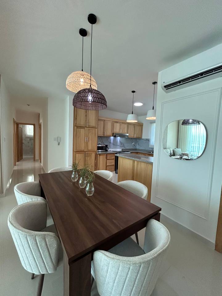 Apartamentos Nuevos con 3 Habitaciones, 2 Parqueos y Piscina de Venta en Licey al Medio!