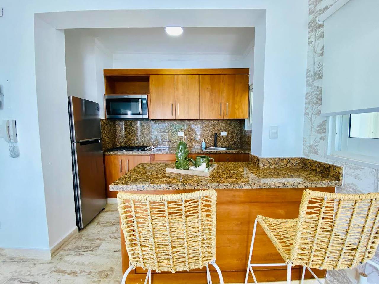 Apartamento tipo Penthouse con 2 Habitaciones y Vista al Mar de Venta frente a Playa de Sosúa!