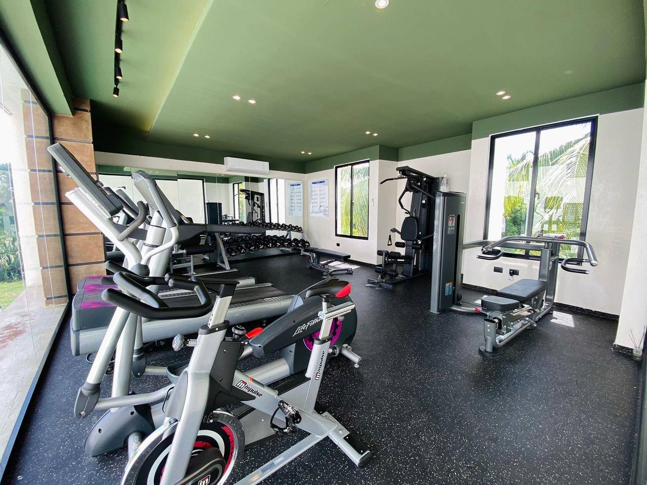 Nuevo y Moderno Penthouse de 3 Habitaciones con Terraza Privada, Gimnasio y Piscina de Venta próximo a Los Laureles!