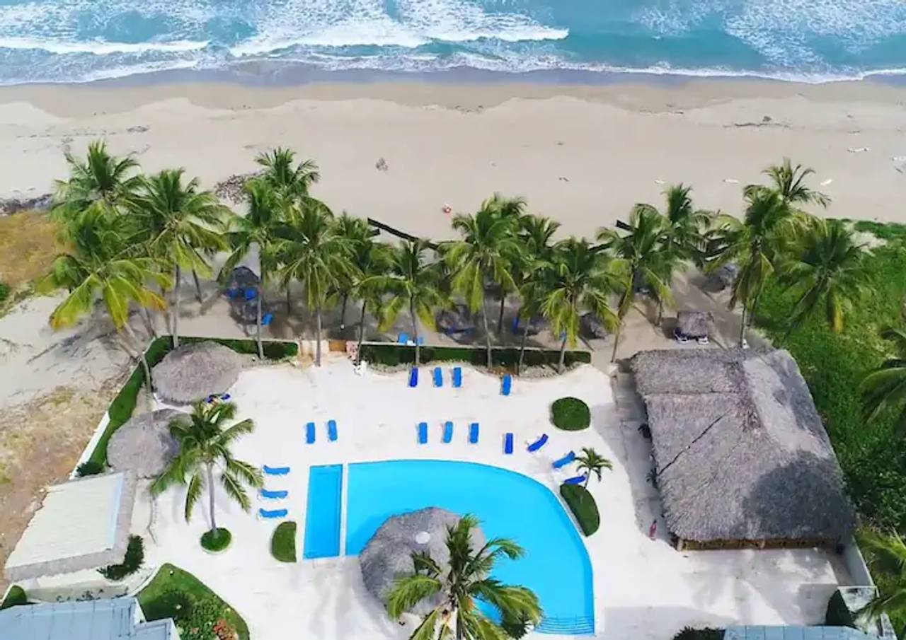 Tropical 2-Bedroom Condo by the Sea for Sale in Cabarete East!